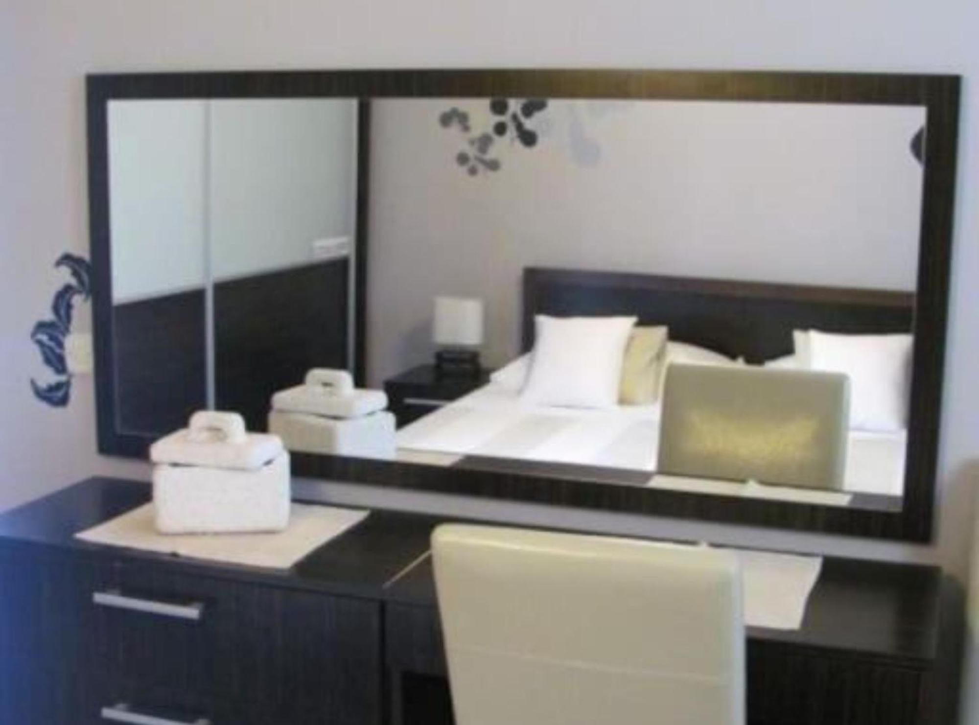 Apartment Plaza กอร์จูลา ภายนอก รูปภาพ